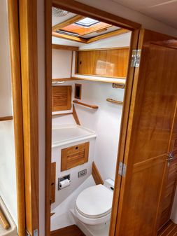 Lyman-Morse Flybridge 48 Duffy Hull image