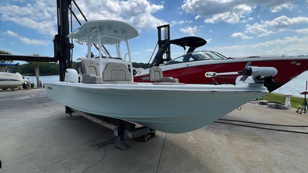 Sea Pro 248 Bay