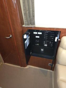 Sea Ray 480 Sundancer image