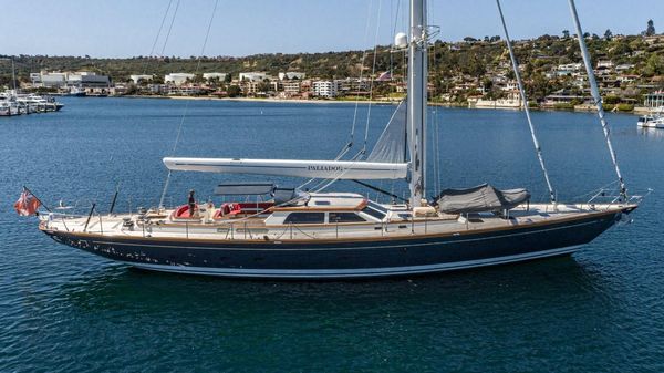 Alloy Yachts Custom Fontaine 102' Sloop 