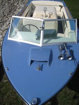 Correct-craft MUSTANG-16 image