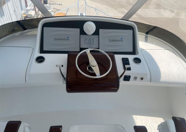 Bertram 35 Flybridge image