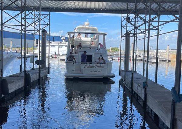 Carver 444 Cockpit Motor Yacht image