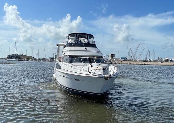 Carver 444 Cockpit Motor Yacht image