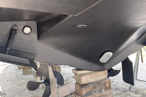 Carver 444 Cockpit Motor Yacht image