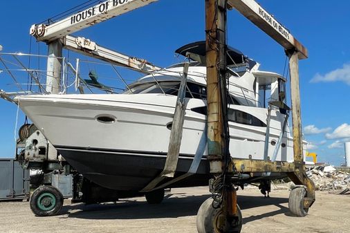 Carver 444 Cockpit Motor Yacht image