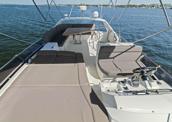 Prestige 500 Flybridge image