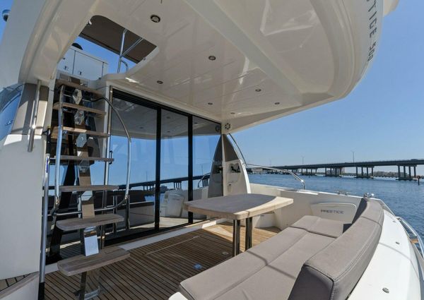 Prestige 500 Flybridge image