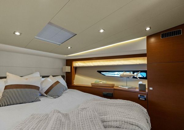 Prestige 500 Flybridge image