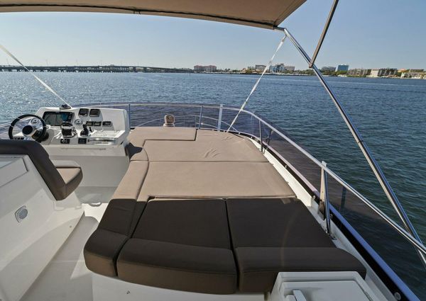 Prestige 500 Flybridge image