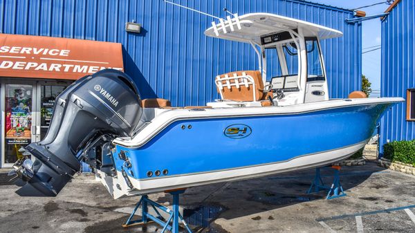 Sea Hunt Ultra 265 SE