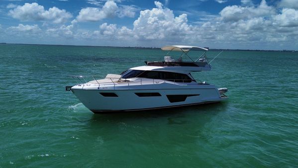 Ferretti Yachts 500 image