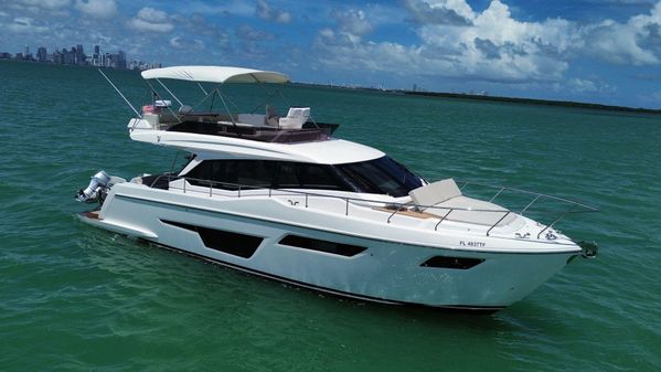 Ferretti Yachts 500 image