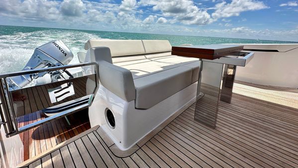 Ferretti Yachts 500 image