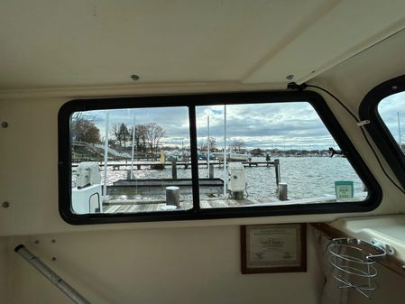 Parker 2520 Sport Cabin image