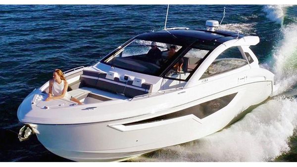 Cruisers Yachts 42 GLS