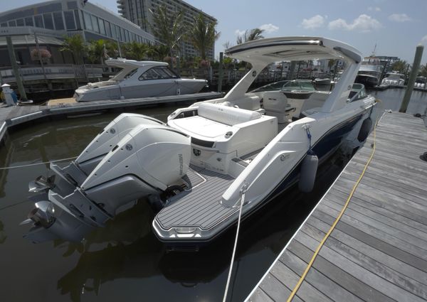 Sea Ray 310 SLX OB image