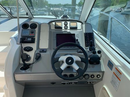 Cruisers Yachts 390 Sport Coupe image