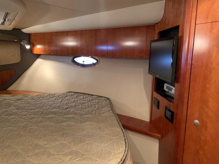 Cruisers Yachts 390 Sport Coupe image