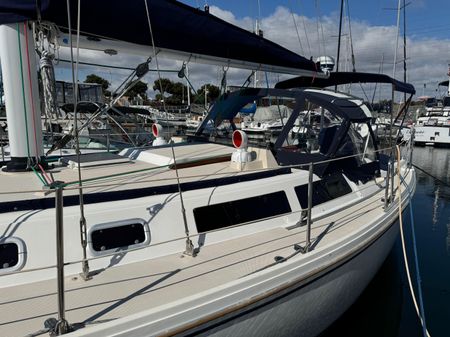 Catalina 34 image