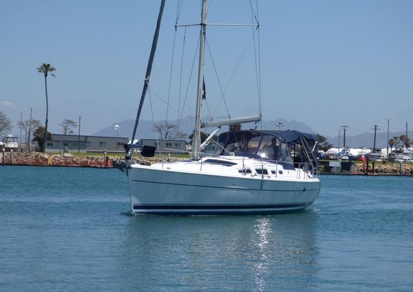 Hunter 44 image