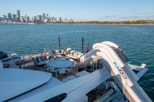Columbus Yachts 40 S Hybrid image