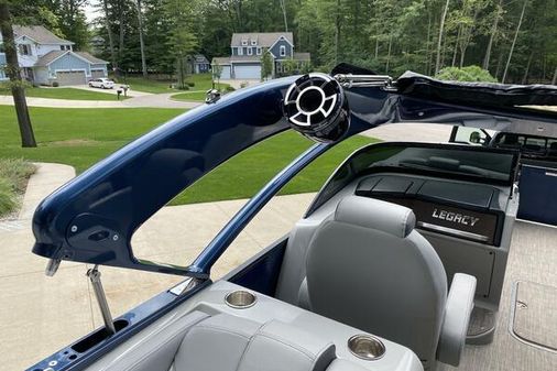 Manitou 25 Legacy LT SRW image