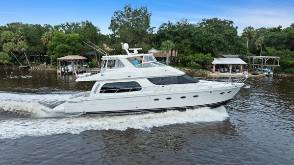 Carver Voyager 56 Pilothouse 