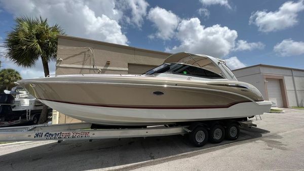 Formula 350 Crossover Bowrider