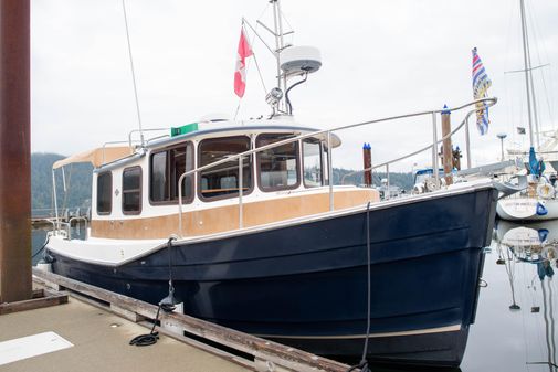 Ranger Tugs R-25 image