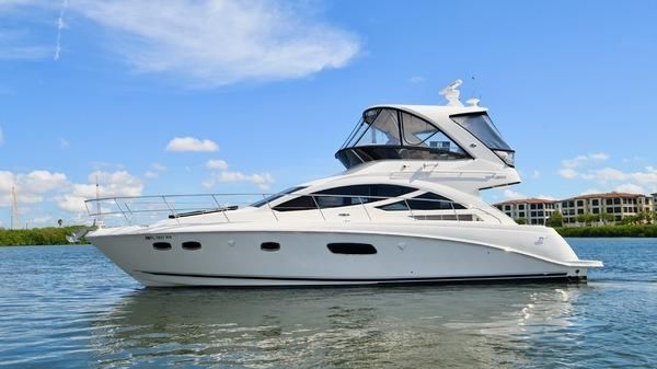 Sea Ray 450 Sedan Bridge