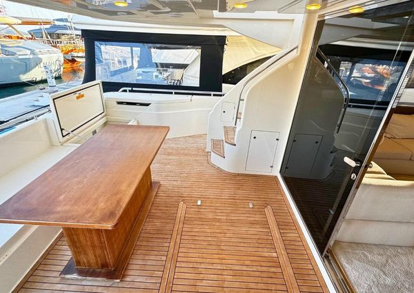 Ferretti Yachts 750 image