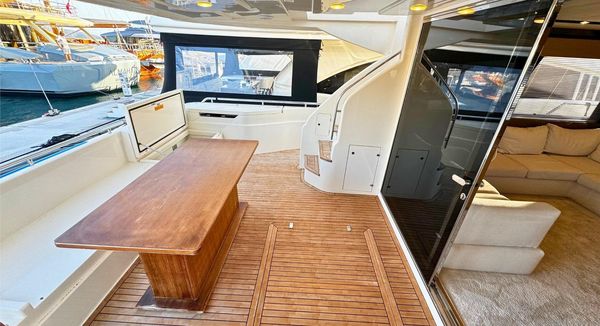 Ferretti Yachts 750 image