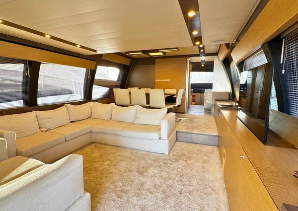 Ferretti Yachts 750 image