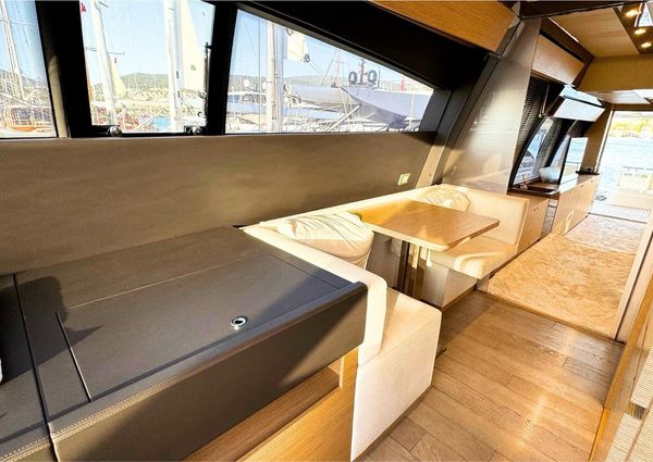 Ferretti Yachts 750 image