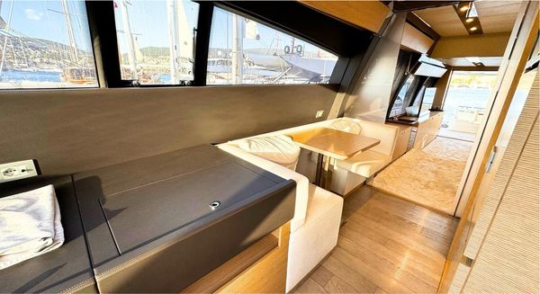 Ferretti Yachts 750 image