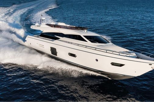 Ferretti Yachts 750 image