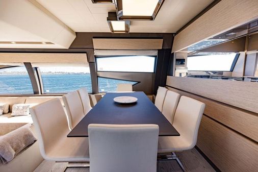 Ferretti Yachts 750 image