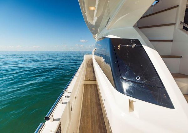 Ferretti Yachts 750 image