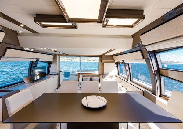 Ferretti Yachts 750 image