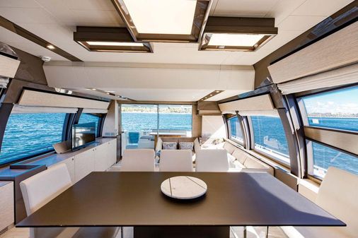 Ferretti Yachts 750 image