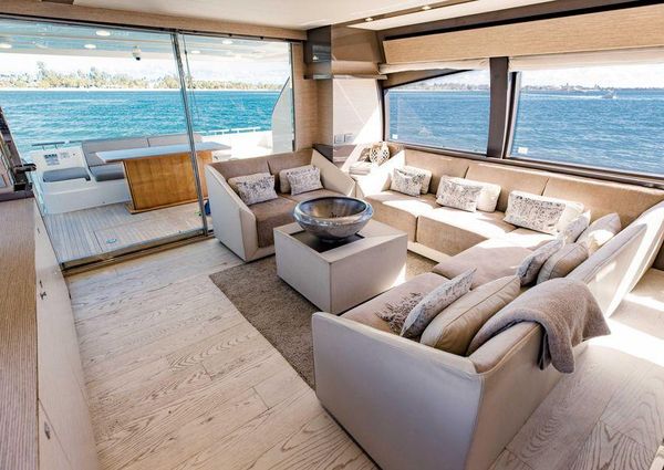 Ferretti Yachts 750 image