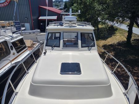 Mainship 30 Pilot II Sedan image