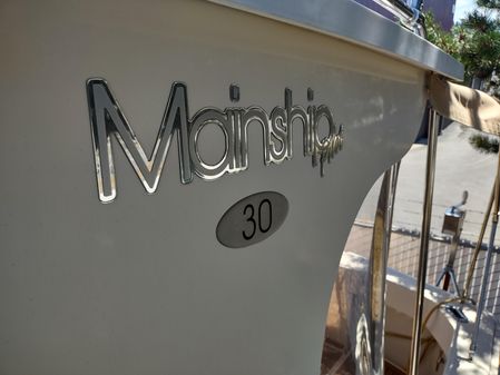 Mainship 30 Pilot II Sedan image