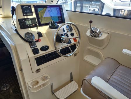 Mainship 30 Pilot II Sedan image