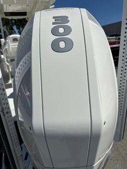 Ranger 2510 Bay image