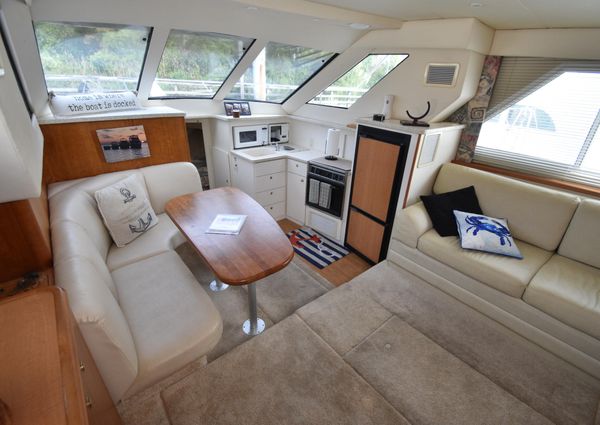 Silverton 352 aft cabin motor yacht image