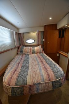 Silverton 352 aft cabin motor yacht image