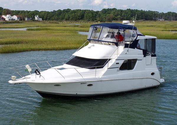 Silverton 352 aft cabin motor yacht image