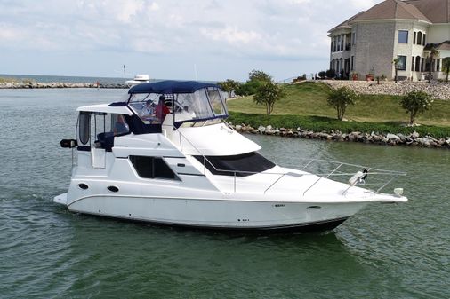 Silverton 352 aft cabin motor yacht image